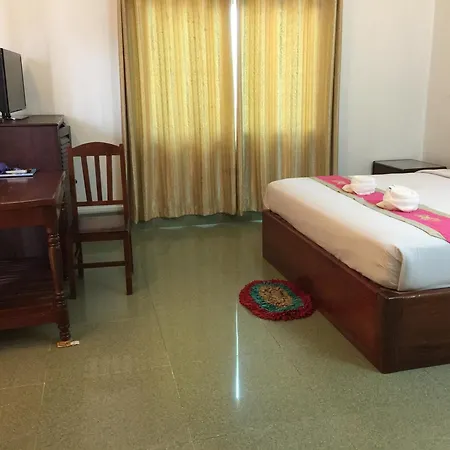Central Night Hotel